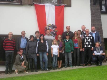Gruppenbild an der Moosberghütte im August 2011