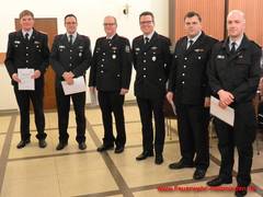 Die beförderten Kameraden (v.l.): Nils-Peter Kriegel, Peter Penke-Wevelhoff, Dirk Sturm, Christoph Penke-Wevelhoff, Nils Meyer und Kevin Schrader.