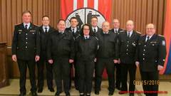 Das künftige Kommando der Ortsfeuerwehr Silberborn, v.l.n.r.: Nils-Peter Kriegel, Ortsbrandmeister; Peter Penke-Wevelhoff, Gruppenführer Gruppe 1; Markus Koch, Jugendfeuerwehrwart; Robin Böker, Schriftführer; Nadine Schilling, Kinderfeuerwehrwartin; Christoph Penke-Wevelhoff, stellvertretender Ortsbrandmeister; Mario Martin, Kleiderwart; Dirk Sturm, Gruppenführer Gruppe 2 und Gerätewart; Manfred Fahrenholz, Sprecher Altersabteilung und Rüdiger Schrader, Kassenwart.
